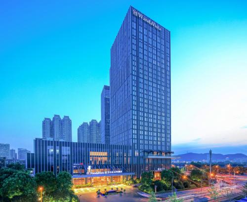 Exterior view, Wanda Vista Hotel Changsha in Changsha