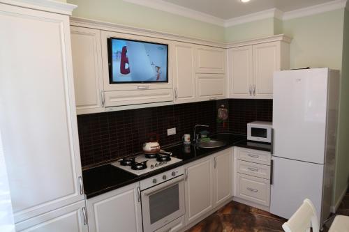 LUX Apartments