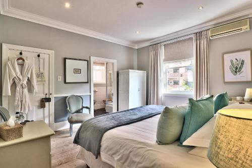 Parker Cottage Room Type - Deluxe Double or Twin Room