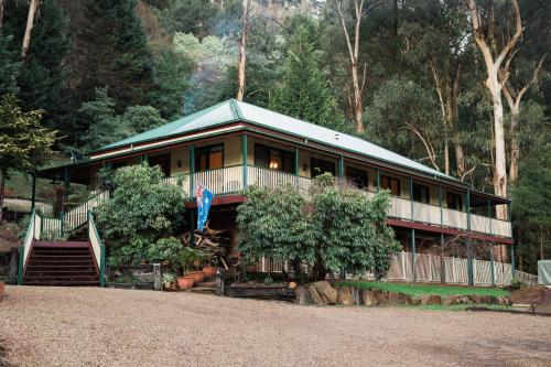 Rustic Refuge Guesthouse - Accommodation - Kalorama