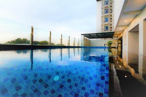 Swimming pool, Hotel Dafam Fortuna Jember near Rembangan Public Bath