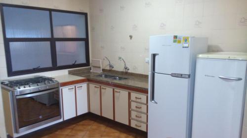 Apartamento frente para o Mar ,50 m da praia , ar condicionado todos quartos in Morro do Maluf