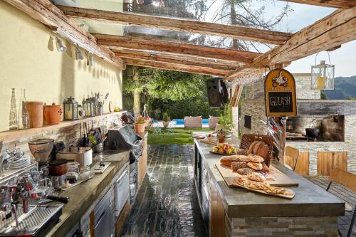 Vista exterior, Karavla Private Villa in Mozirje