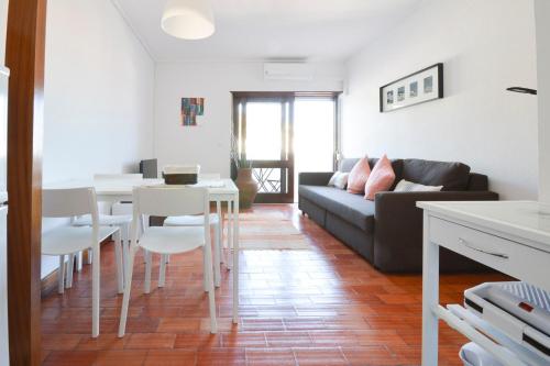 Sesimbra 99 - T2 Apartment