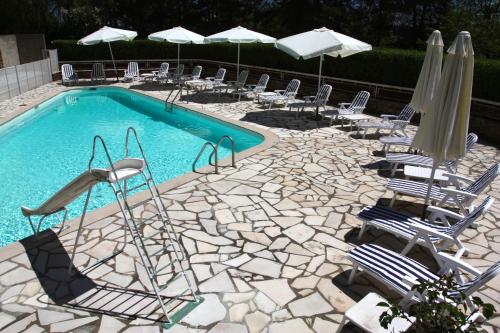 Swimmingpool, Hotel Restaurant Segala Plein Ciel in Baraqueville