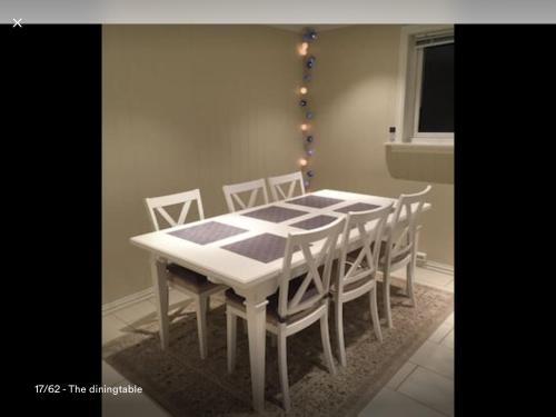 Koselig Landsbyhus i Nordfjord in Nordfjordeid