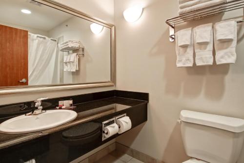 . Canalta Hotel Moosomin