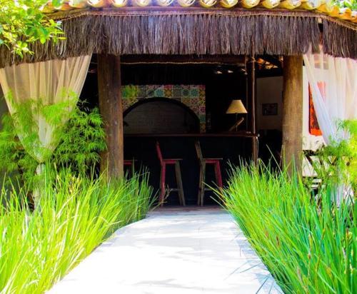 The House Plaza Hotel