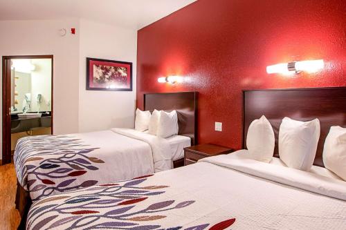 Seasons Inn Traverse City in Traverse City, USA