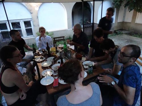 Hostel 123 - image 12