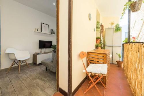 City center, walking distance to all landmarks!!!