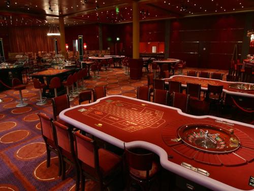 Казино, Airport Hotel Basel-Worldhotel in Базельський