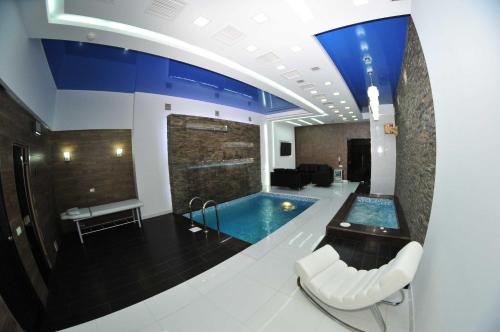 Swimming pool, Alpina in Tsaghkadzor