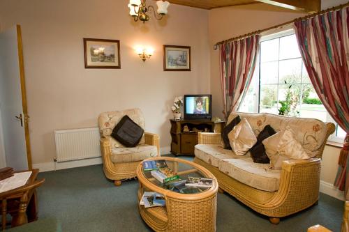 copperfield house - image 5