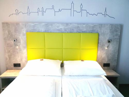 Bed, SleepySleepy Hotel Dillingen in Dillingen an der Donau