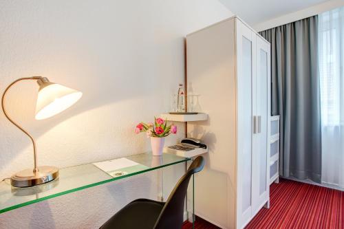 Hotel Atlanta - image 14