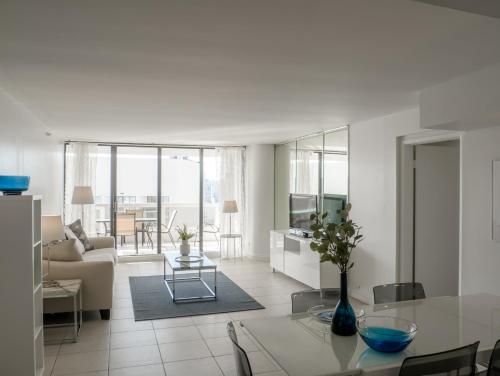 Bayshore Three Bedroom Apartment 3541 - image 9