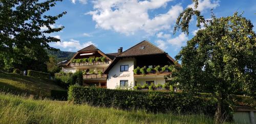 Gasthaus Ratsstüble Garni - Simonswald