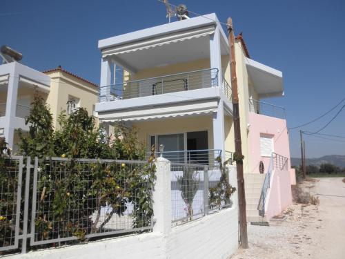  Maisonette 115 sq.m Iria Argolidas in Iria