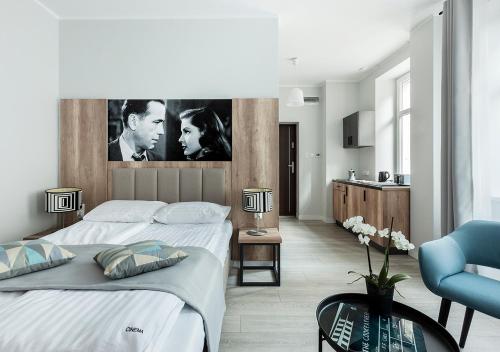 Cinema Apartments - image 2