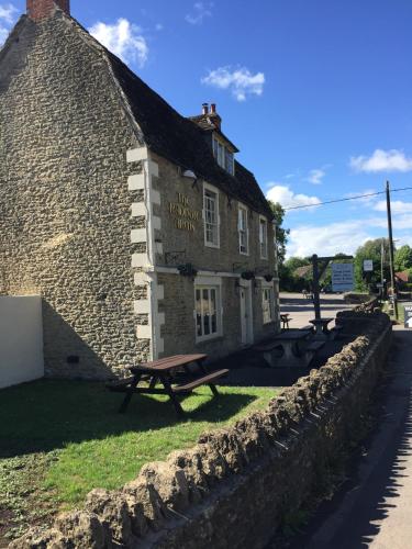 Omgivelser, Linnaea Rooms - To the Rear of Radnor Arms in Malmesbury