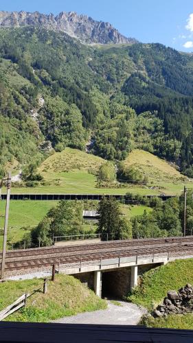Apkārtne, Lupshalte in Vasena