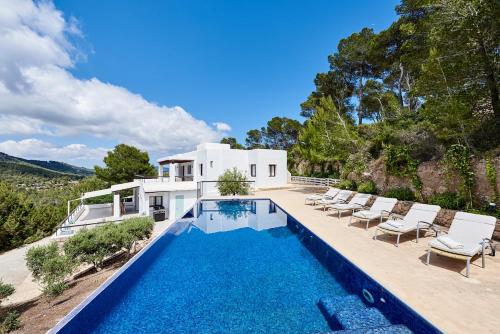  Villa Can Kiva in Es Cubells