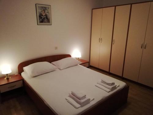 Two-Bedroom Apartment with Balcony image 10