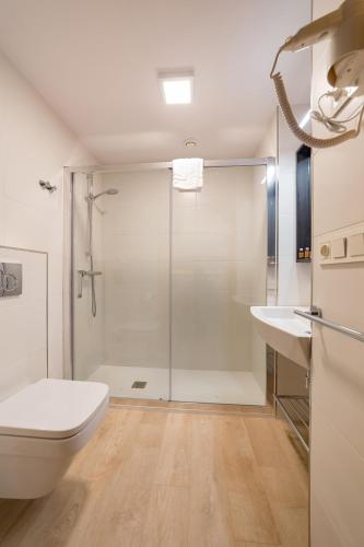 Atotxa Rooms - image 4