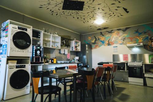Kitchen, The Freezer Hostel & Culture Center in Hellissandur
