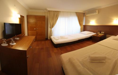 Ucem Hotel Golden Sea