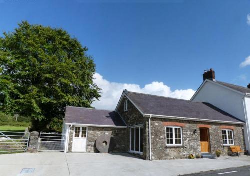 Yr Efail gîte à louer Llanfihangel-Rhos-y-corn