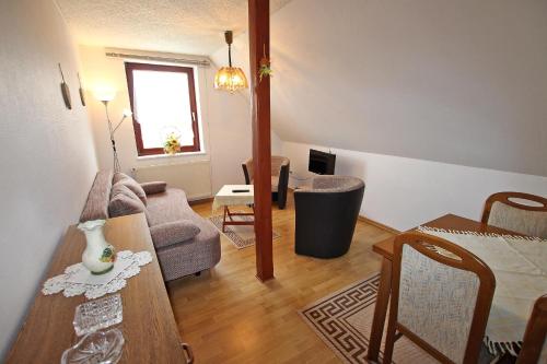 Ferienwohnungen Altenkirchen RUeG - image 6