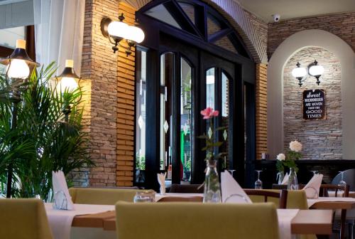 Ambra Boutique Hotel & Bistro in كونستانا