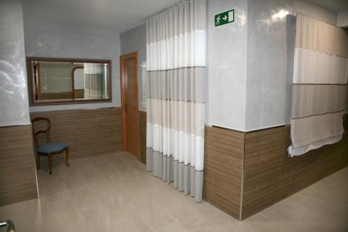 Hostal Restaurante Grela - image 2