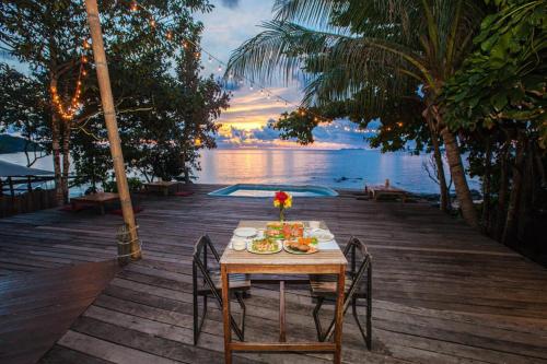Aliments i begudes, A-Na-Lay Resort in Koh Kood