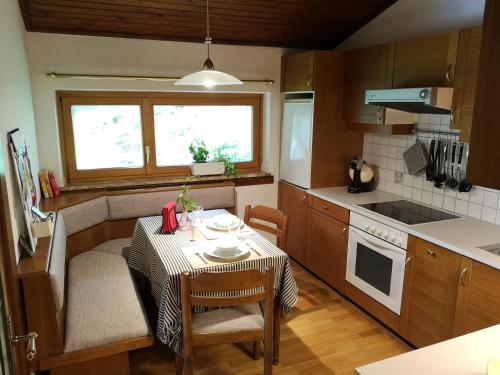ห้องครัว, Appartment Scharleralm in ซังคท์ ไวท์ อิม พอนเกา