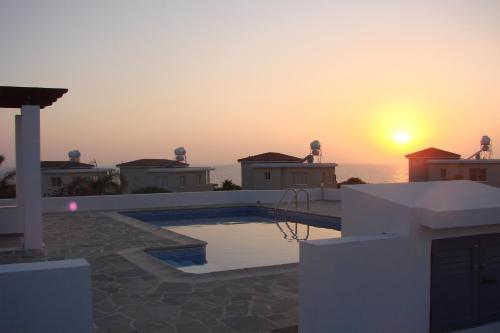 Three-Bedroom Villa with Private Pool (6 Adults) image 7