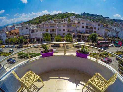 balkong/terrass, Hotel Freskia in Gjirokaster