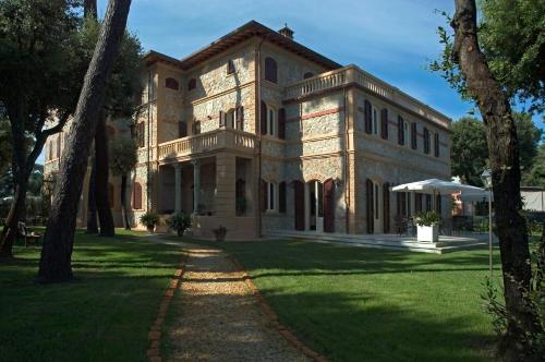 Villa Signori, Marina di Pietrasanta