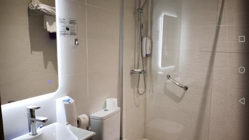 Casa Gloria Apartments - image 6