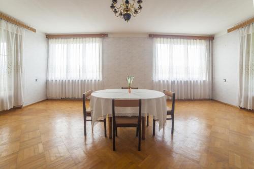 Bankett-terem, Eco House Sabero in Akhmeta