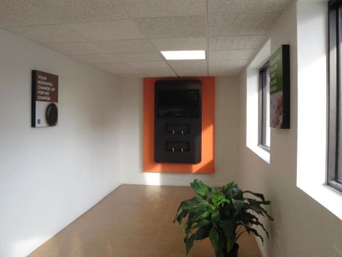 บริการและสิ่งอำนวยความสะดวก, Motel 6 Baltimore, MD in บัลติมอร์ (MD)