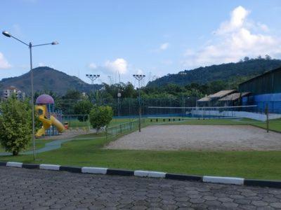 Apartamento Condominio Wembley Tenis - Toninhas - Ubatuba - SP