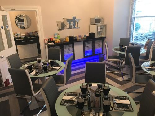 المرافق, Cassandra Guest House in بليموث