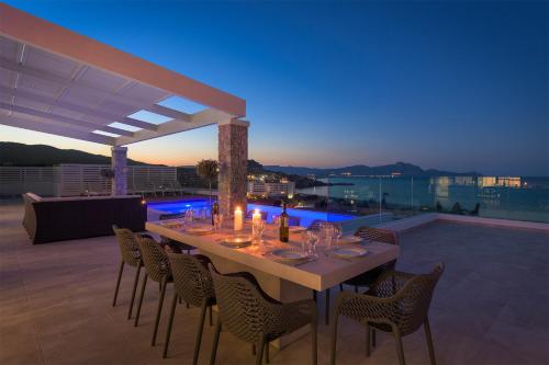 Villa Hermes with pool & jacuzzi in Lindos, Lindos (foto 2)