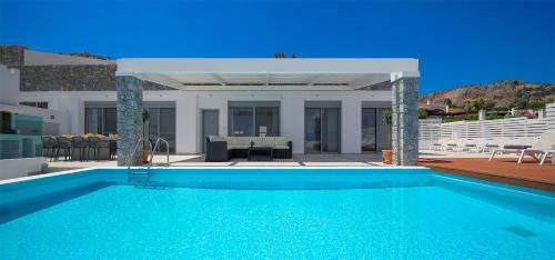 Villa Hermes with pool & jacuzzi in Lindos, Lindos (foto 3)