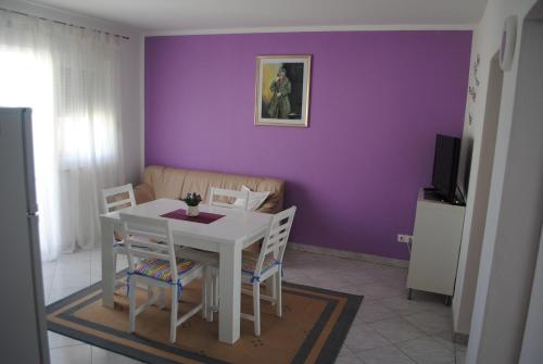  Apartments Vidolma in Povljana