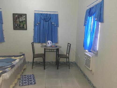 Blue Summer Suites Family Room