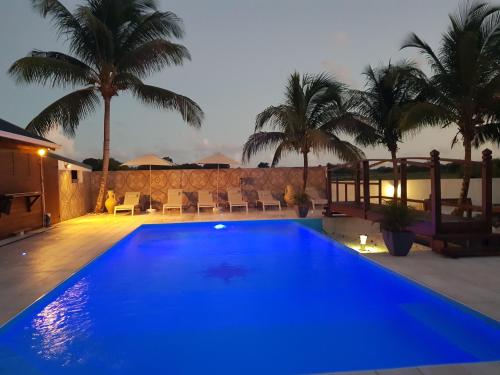 2 bedrooms, 2 beds